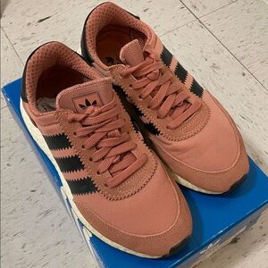 Adidas Iniki Runner W size 5 Dust Pink